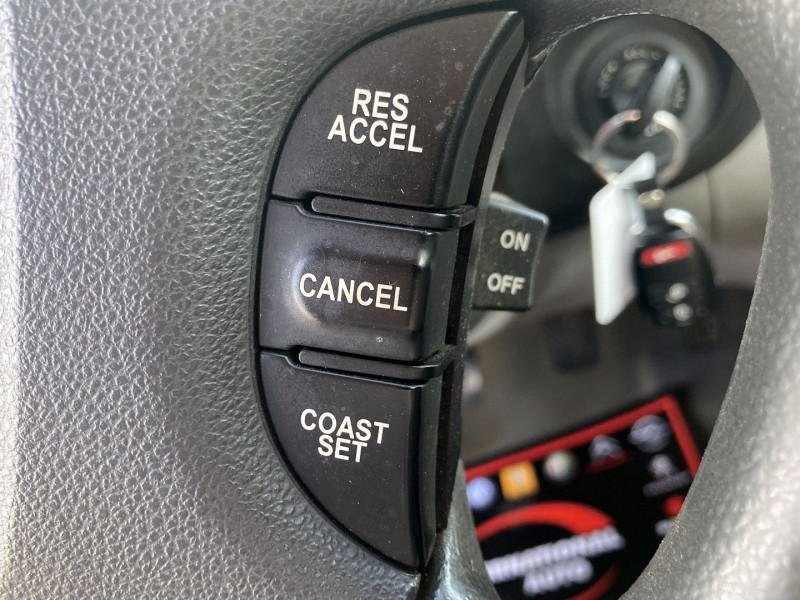 Photo 8 de l'offre de KIA CARNIVAL 2.9 CRDI185 LX à 5890€ chez International Auto Auneau