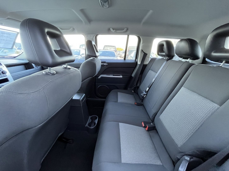 Photo 8 de l'offre de JEEP PATRIOT 2.0 CRD SPORT à 9390€ chez International Auto Auneau