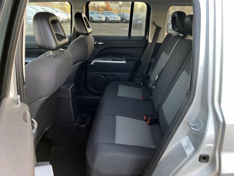 Photo 19 de l'offre de JEEP PATRIOT 2.0 CRD SPORT à 9390€ chez International Auto Auneau