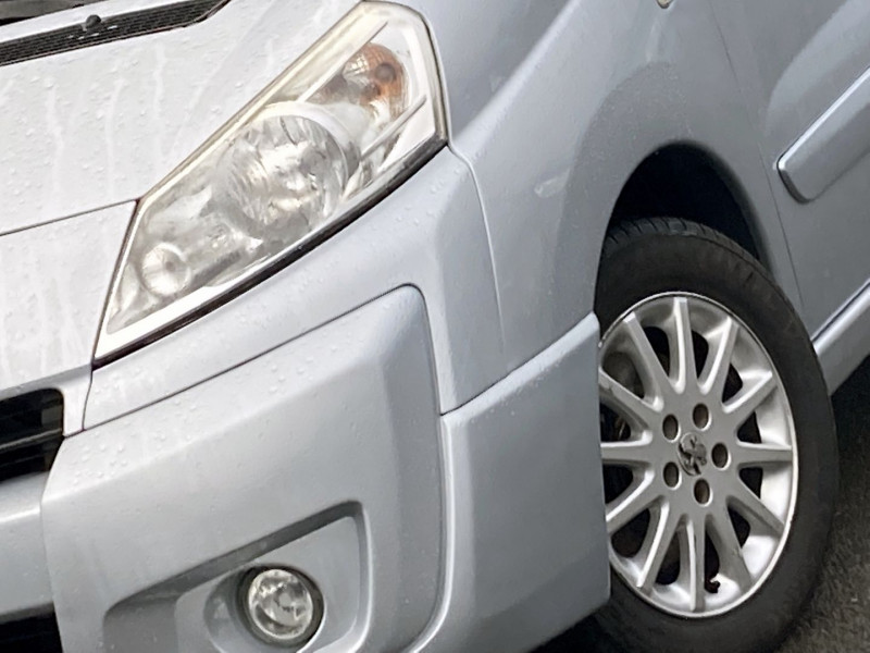 Photo 3 de l'offre de PEUGEOT EXPERT TEPEE 2.0 HDI140 FAP PREMIUM LONG 8PL à 12990€ chez International Auto Auneau