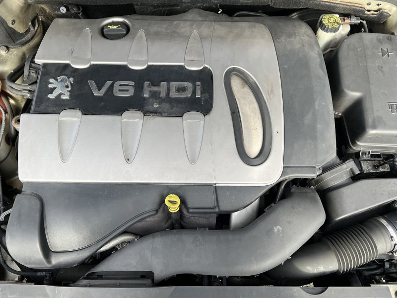 Photo 17 de l'offre de PEUGEOT 407 COUPE 2.7 V6 HDI SPORT BAA FAP à 7690€ chez International Auto Auneau