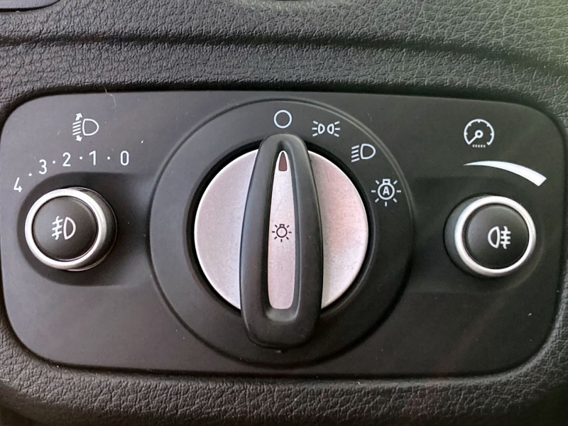 Photo 10 de l'offre de FORD GALAXY 2.0 TDCI 163CH FAP TITANIUM POWERSHIFT à 14890€ chez International Auto Auneau
