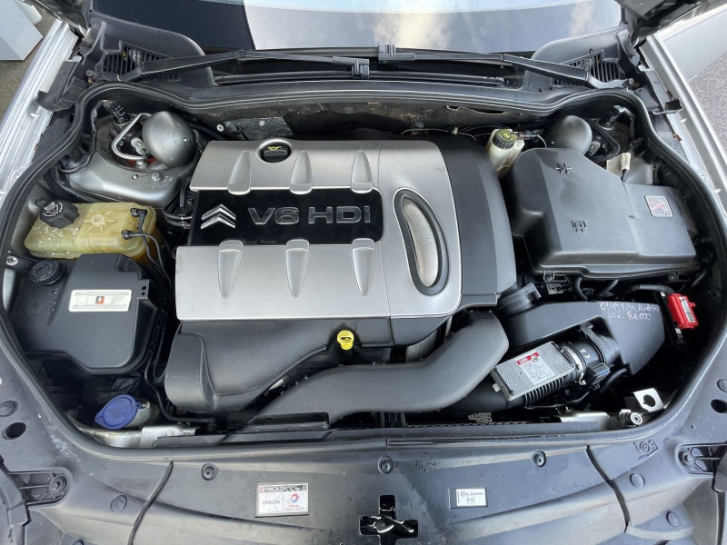 Photo 16 de l'offre de CITROEN C6 2.7 V6 HDI LIGNAGE FAP à 12190€ chez International Auto Auneau