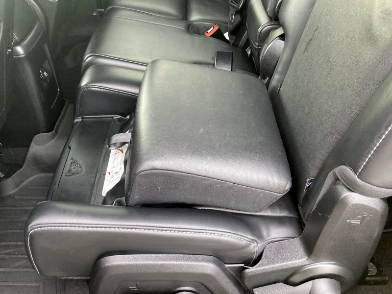 Photo 19 de l'offre de FIAT FREEMONT 2.0 MULTIJET 16V 170CH LOUNGE AWD BVA à 15890€ chez International Auto Auneau