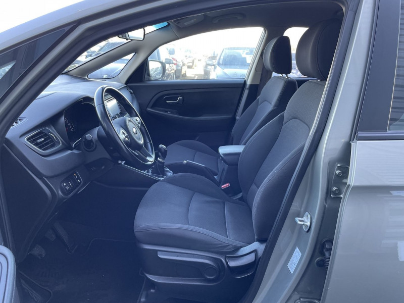 Photo 3 de l'offre de KIA CARENS 1.7 CRDI 115CH STYLE ISG 7 PLACES à 12390€ chez International Auto Auneau