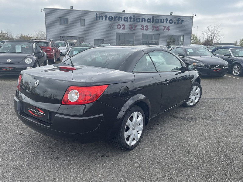 Photo 4 de l'offre de RENAULT MEGANE II CC 2.0 DCI 150CH EXCEPTION à 7490€ chez International Auto Auneau