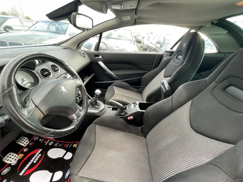 Photo 10 de l'offre de PEUGEOT 308 CC 2.0 HDI140 FAP SPORT PACK à 8990€ chez International Auto Auneau