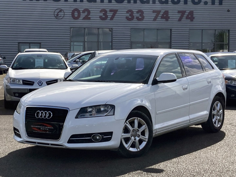 Photo 13 de l'offre de AUDI A3 SPORTBACK 1.2 TFSI 105CH START/STOP AMBIENTE S TRONIC 7 à 12690€ chez International Auto Auneau