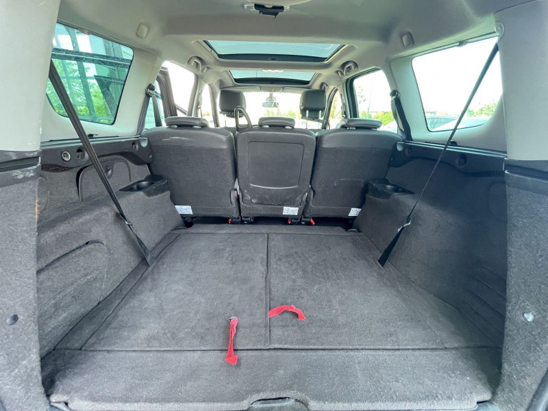 Photo 6 de l'offre de RENAULT GRAND SCENIC III 1.6 DCI 130CH ENERGY EXCEPTION ECO? 7 PLACES à 8490€ chez International Auto Auneau