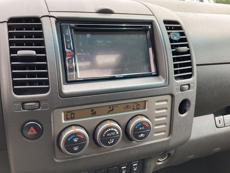 Photo 9 de l'offre de NISSAN NAVARA 2.5 DCI 171CH DOUBLE-CAB LE à 16690€ chez International Auto Auneau