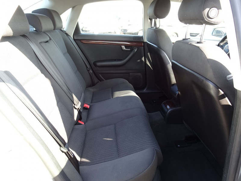 Photo 6 de l'offre de AUDI A4 2.0 TDI 170CH DPF AMBITION QUATTRO à 9690€ chez International Auto Auneau