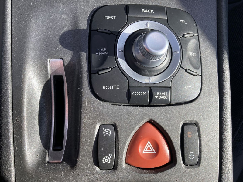 Photo 11 de l'offre de RENAULT VEL SATIS 2.0 DCI 150CH FAP CARMINAT à 7490€ chez International Auto Auneau
