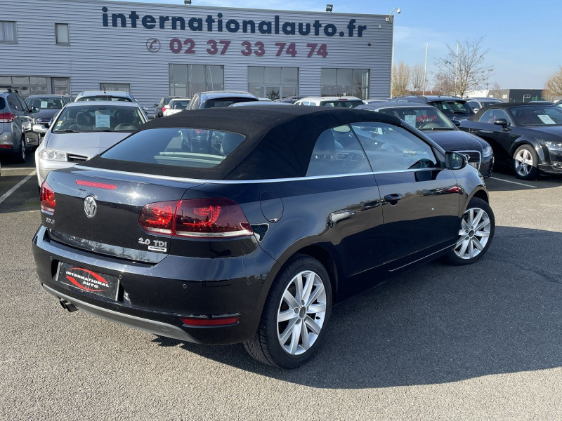 Photo 4 de l'offre de VOLKSWAGEN GOLF VI CABRIOLET 2.0 TDI 140CH BLUEMOTION FAP CARAT DSG6 à 16590€ chez International Auto Auneau