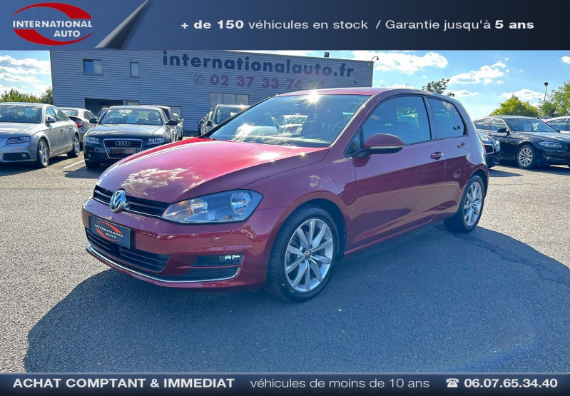 Volkswagen GOLF VII 1.2 TSI 105CH BLUEMOTION TECHNOLOGY CARAT 3P Essence ROUGE Occasion à vendre