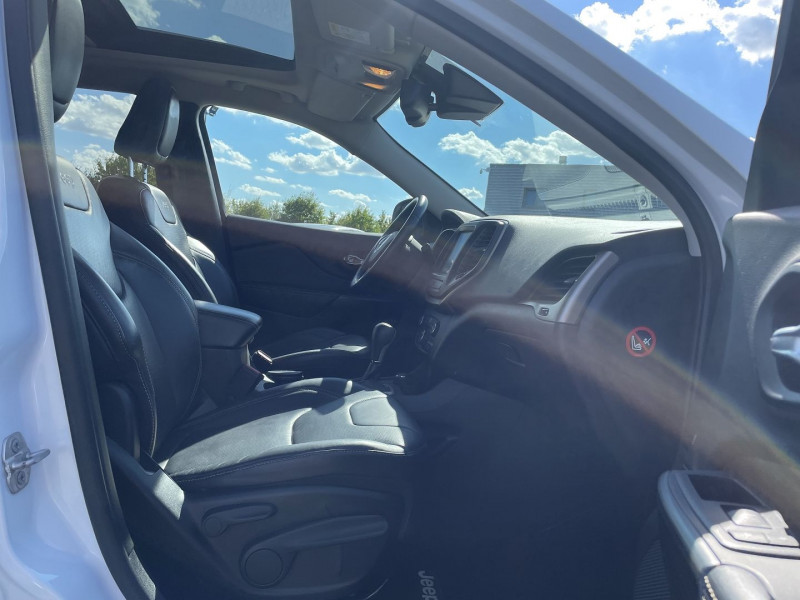 Photo 4 de l'offre de JEEP CHEROKEE 2.0 MULTIJET 170CH LIMITED ACTIVE DRIVE I BVA S/S à 17790€ chez International Auto Auneau