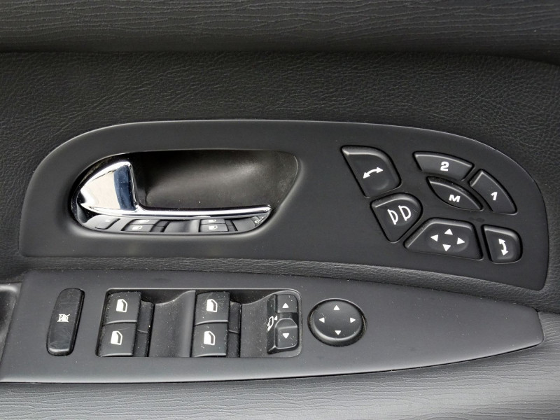 Photo 4 de l'offre de CITROEN C6 2.7 V6 HDI EXCLUSIVE FAP à 9890€ chez International Auto Auneau