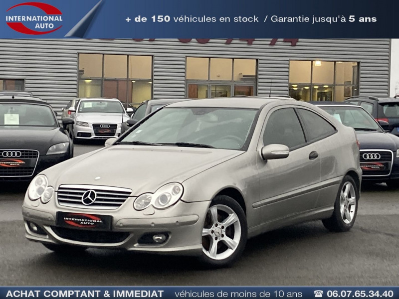 Photo 1 de l'offre de MERCEDES-BENZ CLASSE C COUPE SPORT 230 7GTRO à 9490€ chez International Auto Auneau