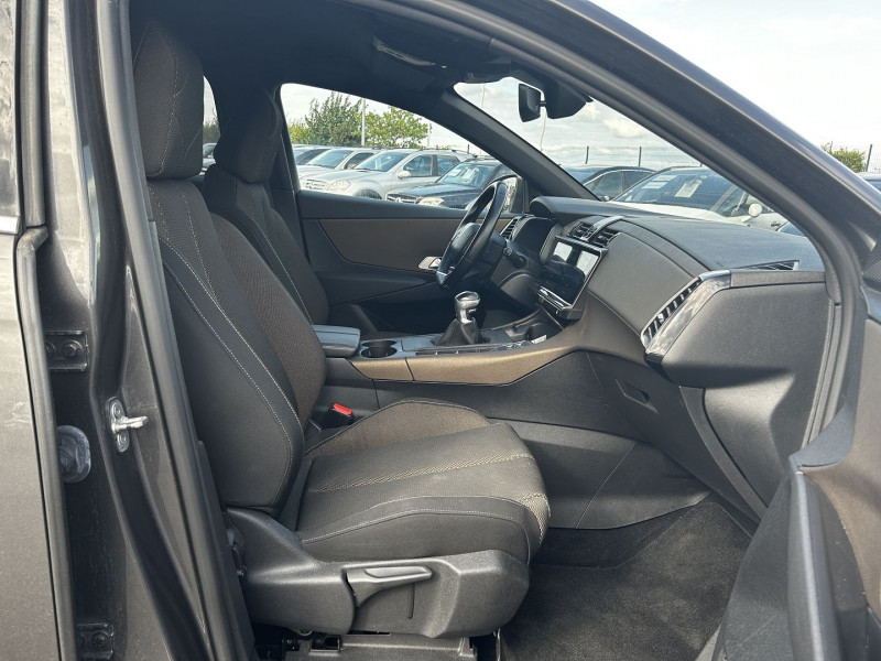 Photo 4 de l'offre de DS DS 7 CROSSBACK PURETECH 130CH BUSINESS à 19990€ chez International Auto Auneau