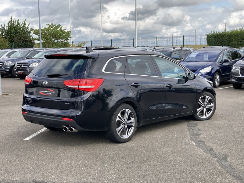 Photo 2 de l'offre de KIA CEE'D SW 1.6 CRDI 136CH ISG GT LINE à 13590€ chez International Auto Auneau