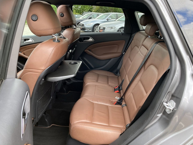 Photo 15 de l'offre de MERCEDES-BENZ CLASSE B 200 FASCINATION 7G-DCT à 16990€ chez International Auto Auneau