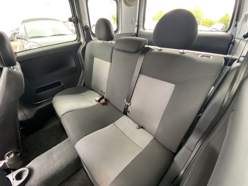 Photo 10 de l'offre de OPEL COMBO TOUR 1.7 CDTI100 ARIZONA à 6890€ chez International Auto Auneau