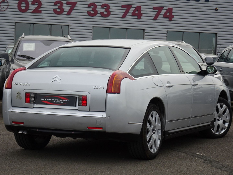 Photo 19 de l'offre de CITROEN C6 2.7 V6 HDI EXCLUSIVE FAP à 9890€ chez International Auto Auneau