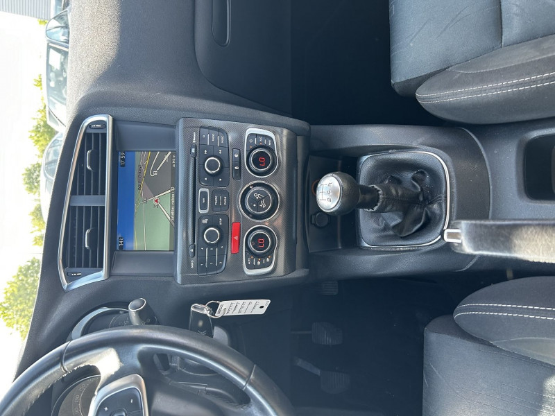 Photo 8 de l'offre de CITROEN C4 1.6 VTI 120CH CONFORT à 8790€ chez International Auto Auneau
