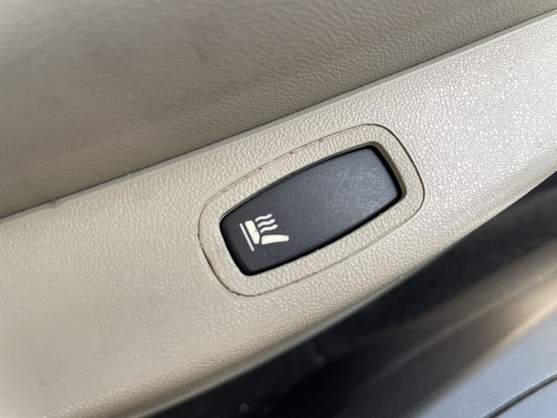 Photo 11 de l'offre de RENAULT GRAND ESPACE IV 2.0 DCI 175CH FAP INITIALE à 14790€ chez International Auto Auneau