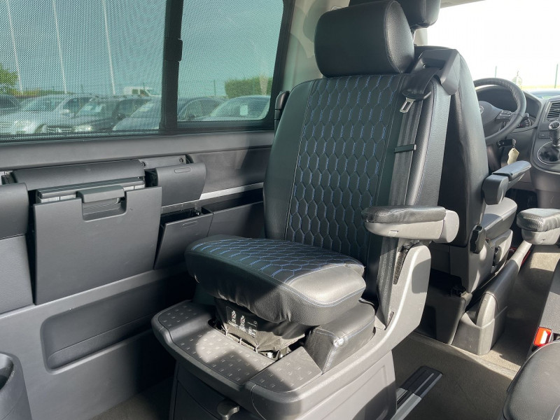 Photo 17 de l'offre de VOLKSWAGEN MULTIVAN 2.0 TDI 180CH BLUEMOTION TECHNOLOGY CONFORTLINE à 27390€ chez International Auto Auneau