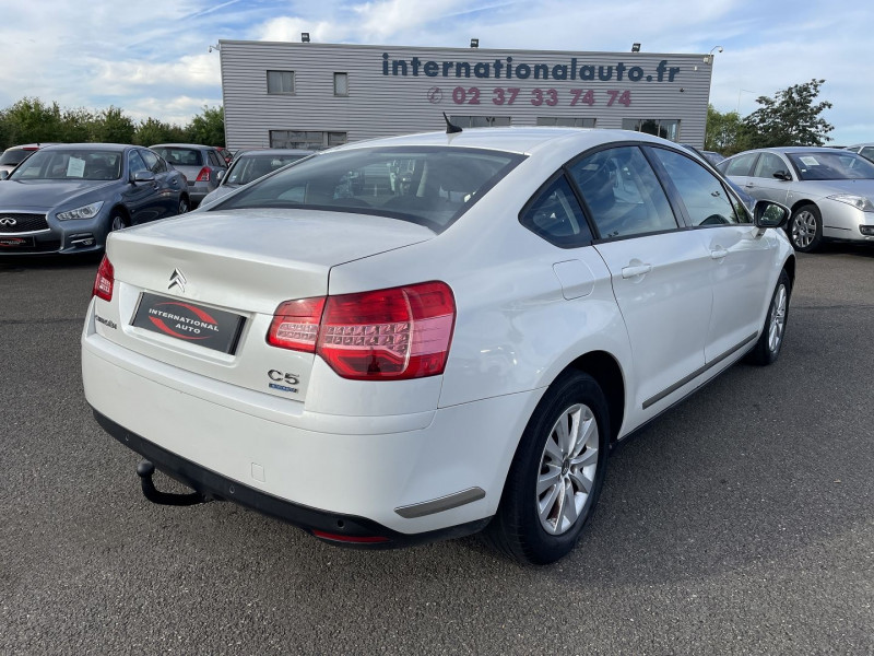 Photo 2 de l'offre de CITROEN C5 1.6 HDI110 FAP DYNAMIQUE à 6990€ chez International Auto Auneau