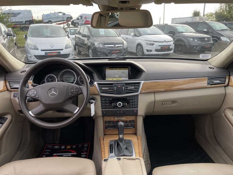 Photo 5 de l'offre de MERCEDES-BENZ CLASSE E BREAK 250 CDI BE ELEGANCE EXECUTIVE BA à 14990€ chez International Auto Auneau