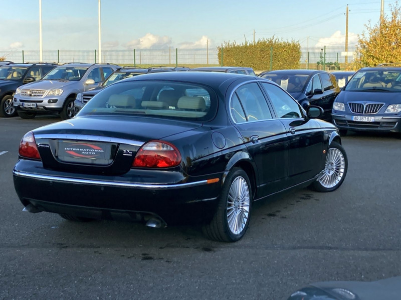 Photo 4 de l'offre de JAGUAR S-TYPE 2.7D BI-TURBO EXECUTIVE BA à 8590€ chez International Auto Auneau