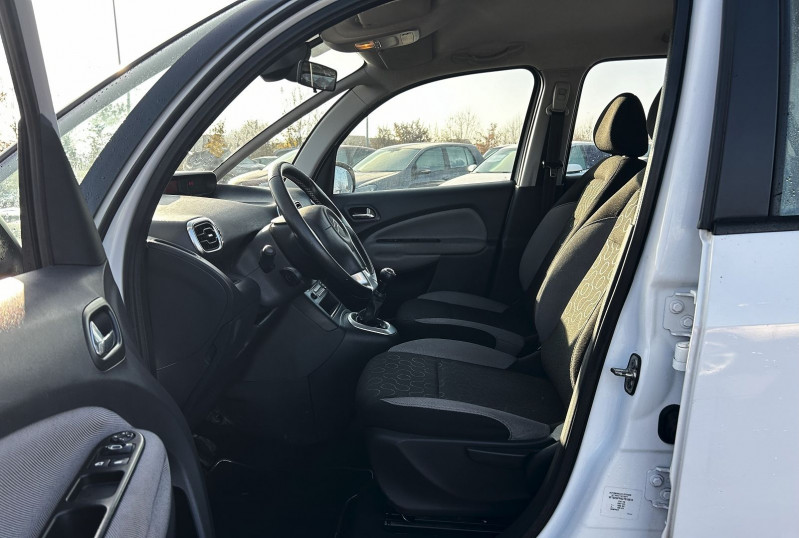 Photo 5 de l'offre de CITROEN C3 PICASSO 1.4 VTI CONFORT à 6790€ chez International Auto Auneau