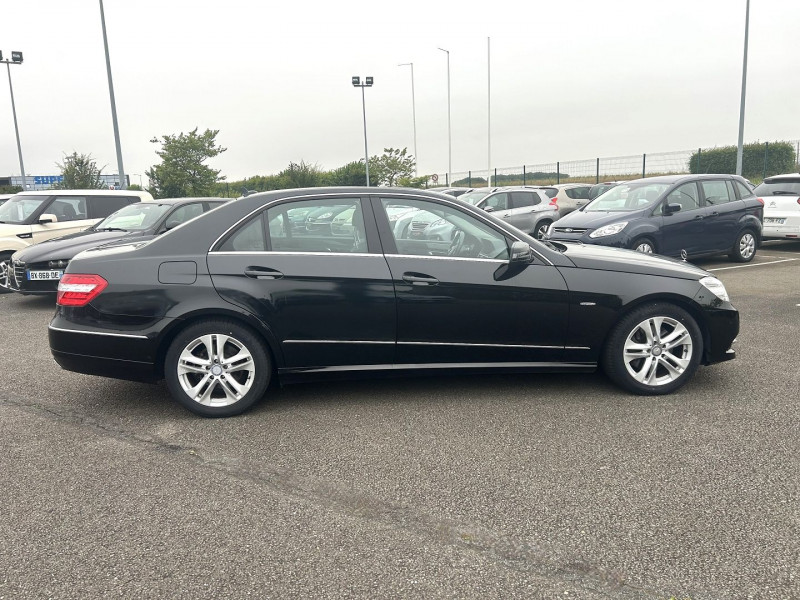 Photo 5 de l'offre de MERCEDES-BENZ CLASSE E 250 CDI BE AVANTGARDE EXECUTIVE 7GTRO+ à 17890€ chez International Auto Auneau