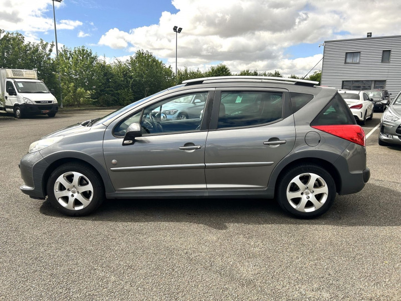 Photo 9 de l'offre de PEUGEOT 207 SW 1.4 VTI 16V PREMIUM OUTDOOR à 3990€ chez International Auto Auneau