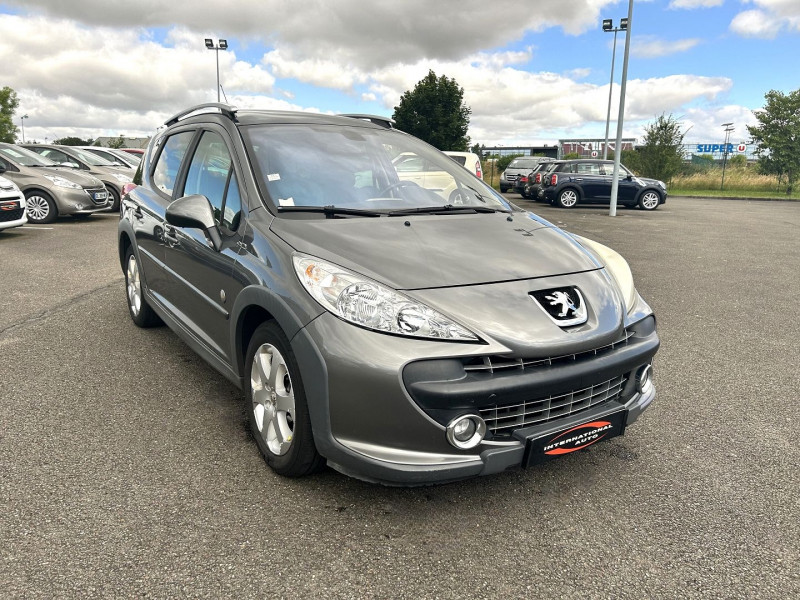 Photo 14 de l'offre de PEUGEOT 207 SW 1.4 VTI 16V PREMIUM OUTDOOR à 3990€ chez International Auto Auneau