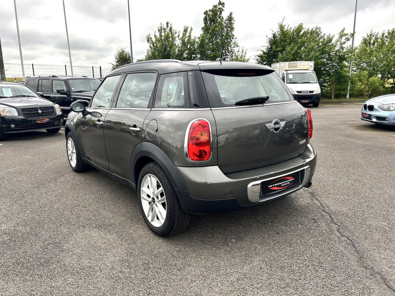 Photo 8 de l'offre de MINI COUNTRYMAN COOPER 122CH à 10890€ chez International Auto Auneau