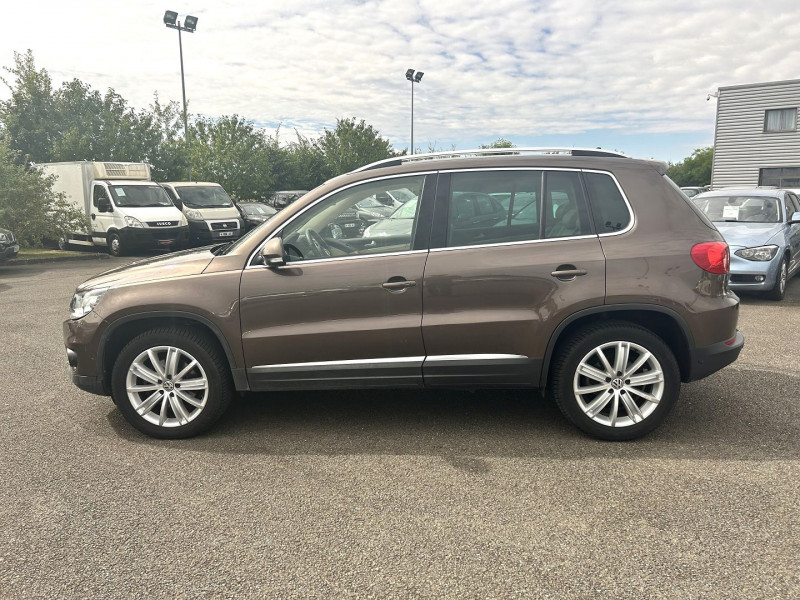 Photo 12 de l'offre de VOLKSWAGEN TIGUAN 2.0 TDI 140CH BLUEMOTION TECHNOLOGY FAP CARAT à 14390€ chez International Auto Auneau