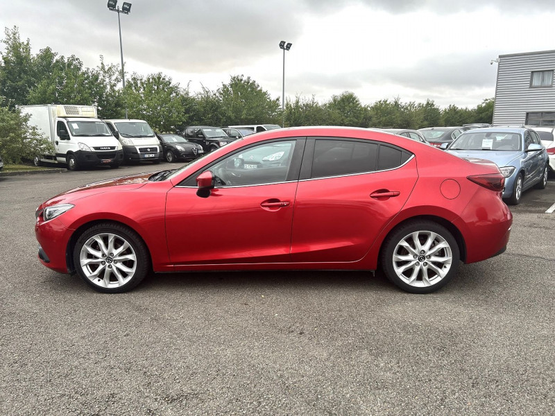 Photo 13 de l'offre de MAZDA MAZDA 3 2.2 SKYACTIV-D 150 DYNAMIQUE 4P à 12790€ chez International Auto Auneau