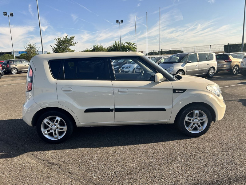 Photo 13 de l'offre de KIA SOUL 1.6 CRDI PLAY à 6690€ chez International Auto Auneau