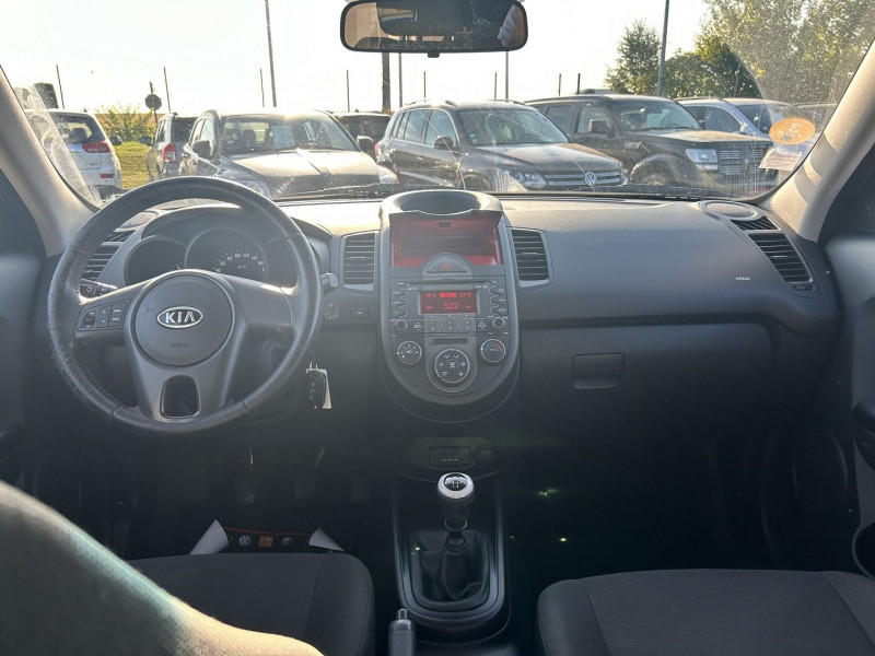 Photo 8 de l'offre de KIA SOUL 1.6 CRDI PLAY à 6690€ chez International Auto Auneau