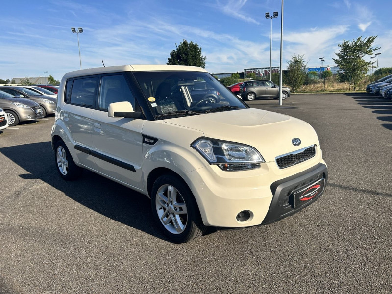 Photo 14 de l'offre de KIA SOUL 1.6 CRDI PLAY à 6690€ chez International Auto Auneau