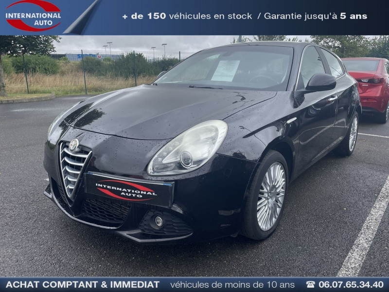 Photo 1 de l'offre de ALFA ROMEO GIULIETTA 2.0 JTDM 175CH EXCLUSIVE STOP&START TCT à 12590€ chez International Auto Auneau