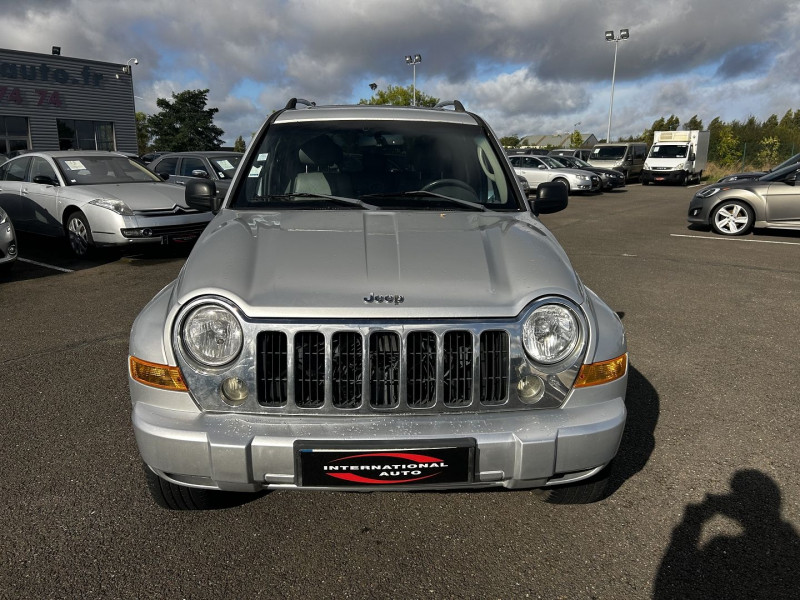 Photo 14 de l'offre de JEEP CHEROKEE 2.8 CRD163 LIMITED à 8490€ chez International Auto Auneau