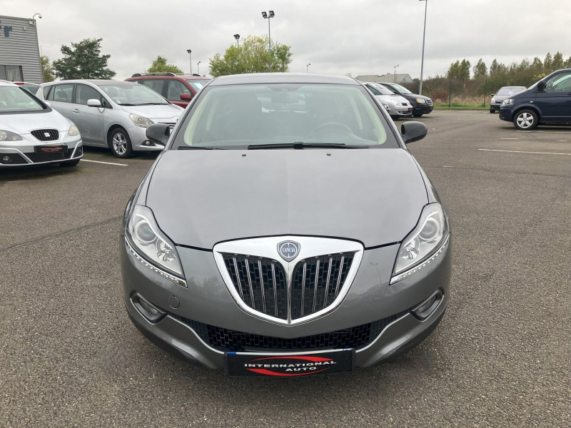 Photo 17 de l'offre de LANCIA DELTA 1.6 MULTIJET 120 16V DPF PLATINO à 8890€ chez International Auto Auneau