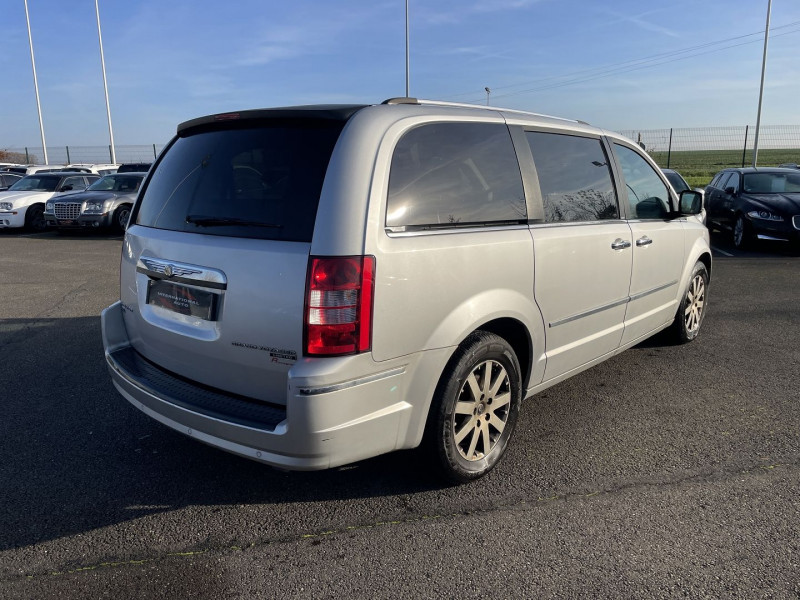 Photo 2 de l'offre de CHRYSLER GRAND VOYAGER 2.8 CRD LIMITED BA à 14890€ chez International Auto Auneau