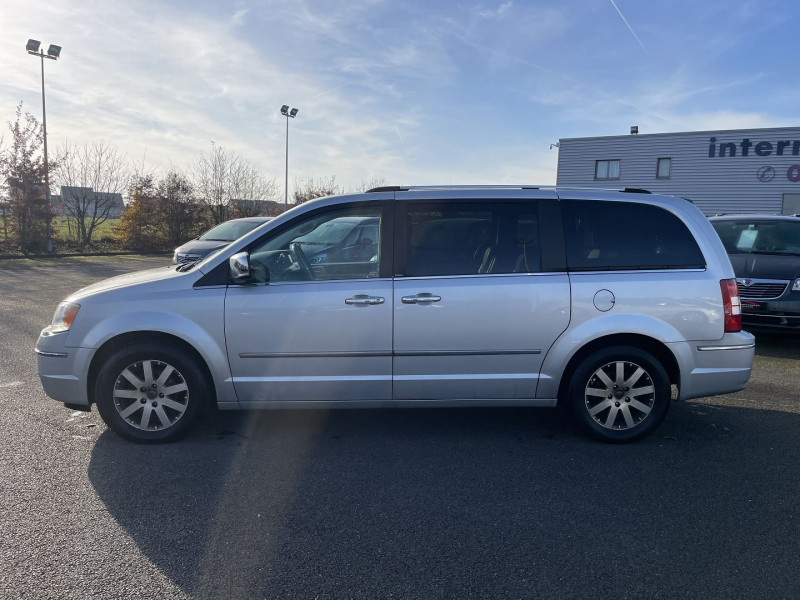 Photo 3 de l'offre de CHRYSLER GRAND VOYAGER 2.8 CRD LIMITED BA à 14890€ chez International Auto Auneau