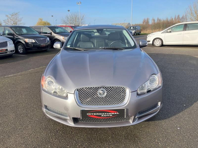 Photo 17 de l'offre de JAGUAR XF 4.2 V8 LUXE PREMIUM à 14990€ chez International Auto Auneau