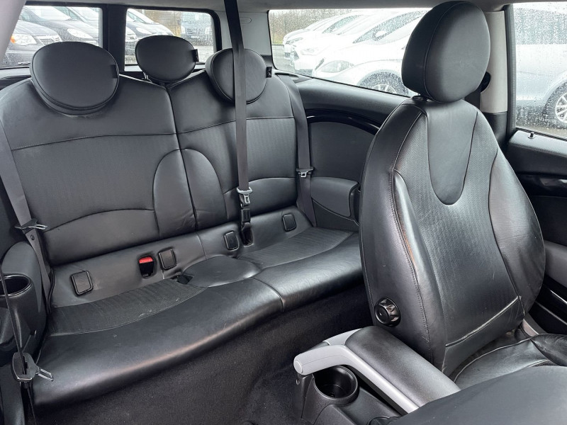 Photo 9 de l'offre de MINI CLUBMAN COOPER 120CH à 6990€ chez International Auto Auneau