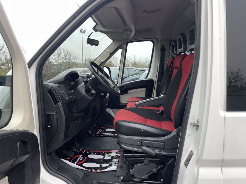 Photo 3 de l'offre de FIAT DUCATO COMBI 3.0 CH1 2.0 MULTIJET 16V 115CH à 15890€ chez International Auto Auneau